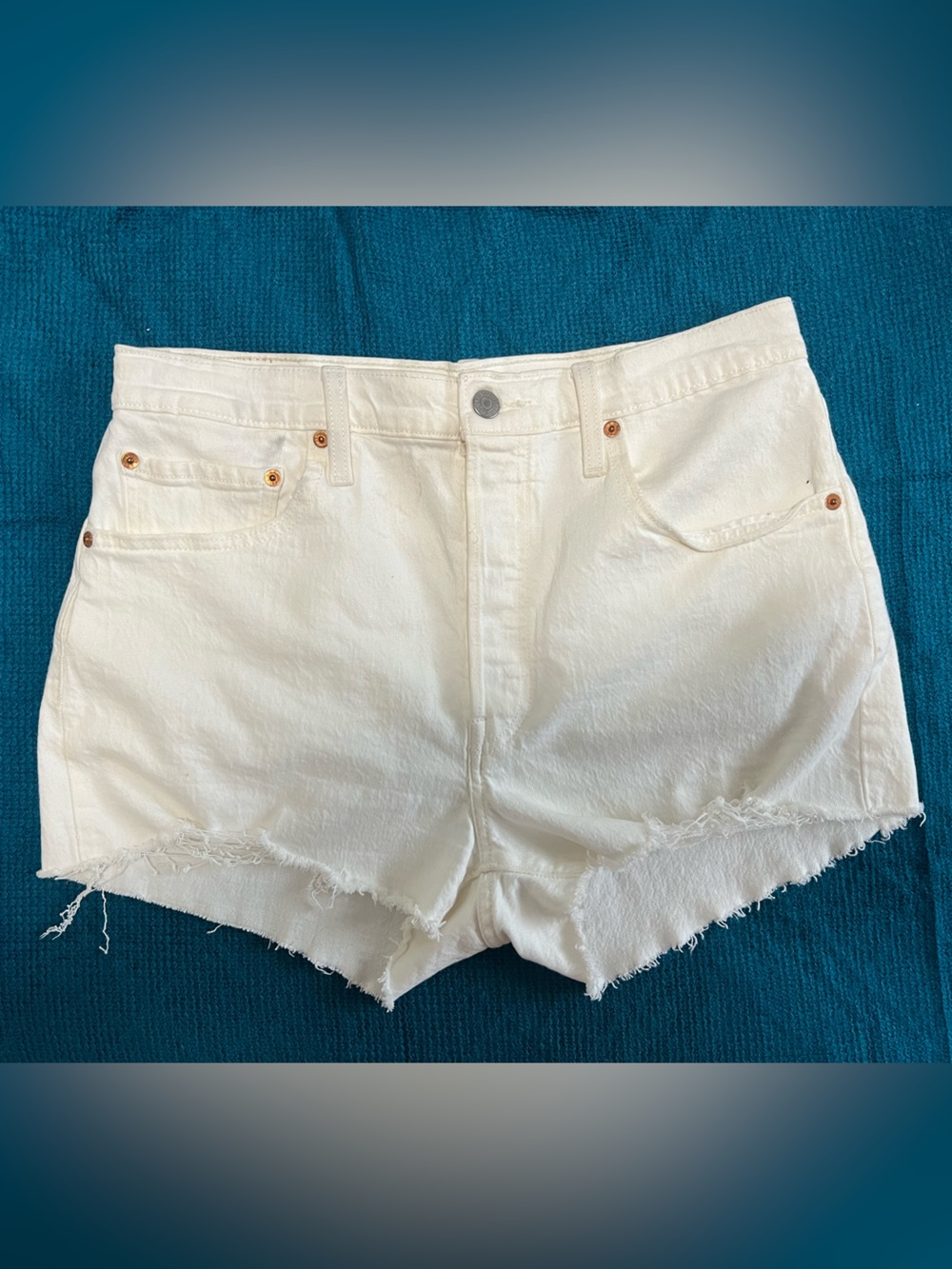 Women’s White 501 High Rise Jean Shorts
